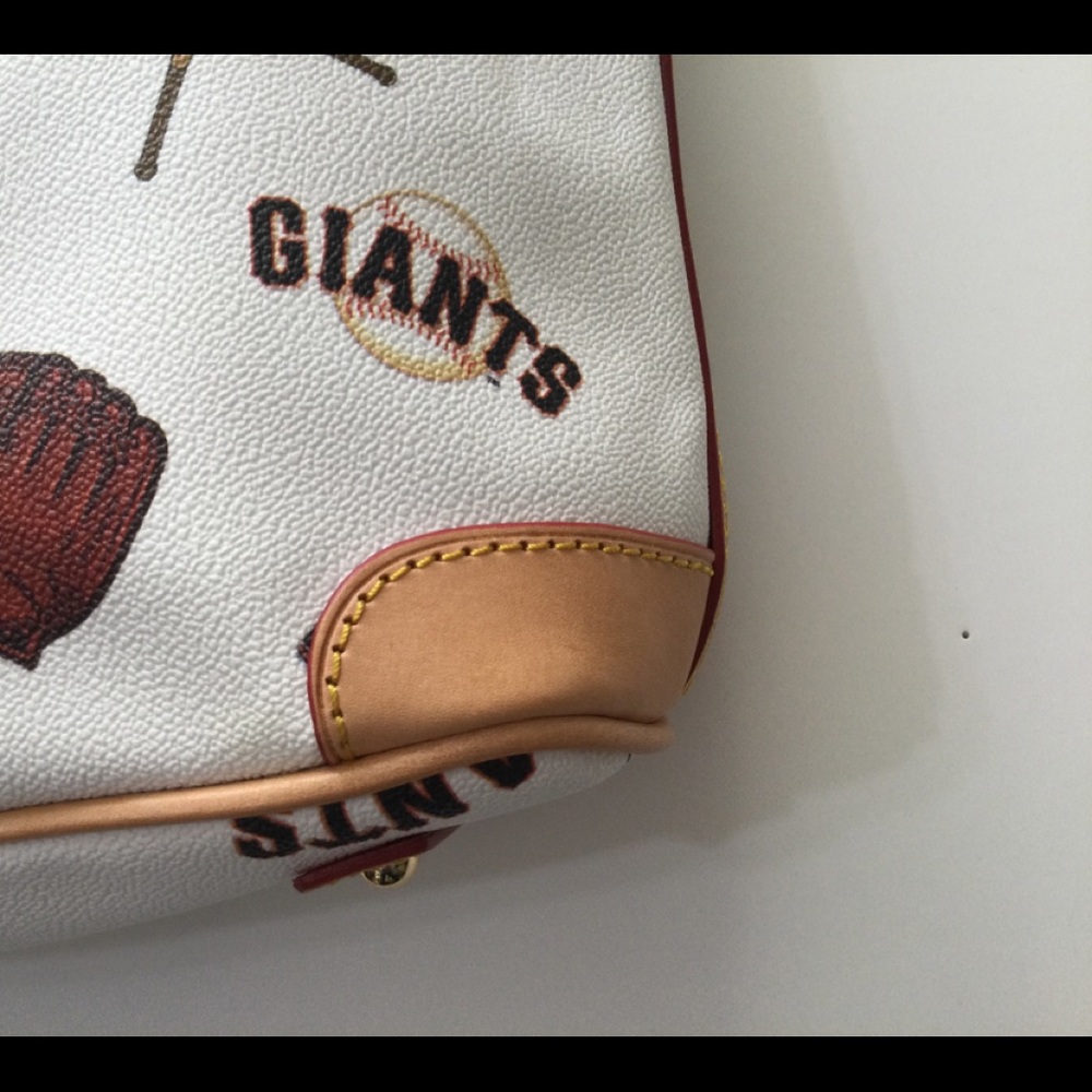 Dooney&bourke MLB SF Giants Charleston Shopper - Picture 7 of 14